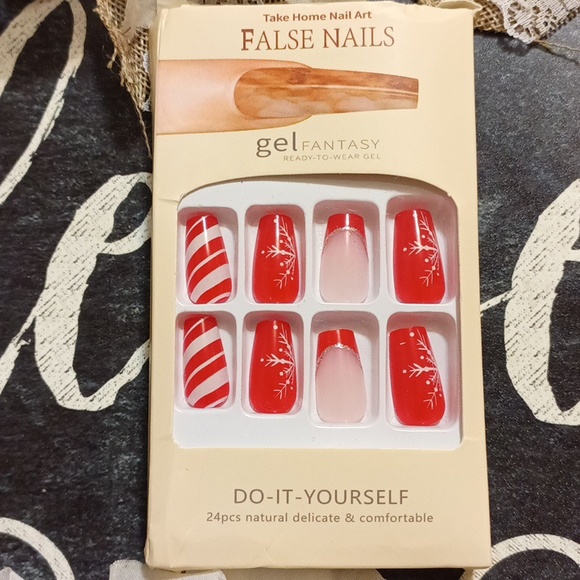 24pcs Glossy Short Ballet Fake Nails, Christmas Red Press On Nails With … - Picture 5 of 17
